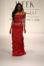 Shweta Salve at Swapnil Shinde Show in Lakme India Fashion Week on April 1st 2008(8).jpg
