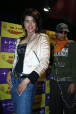 Sameera Reddy visits Fame and watches Race with 10th graders in Fame Andheri on April 2nd 2008(13).jpg