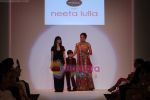 Bipasha Basu showcasing Neeta Lullas designer collection at Dubai Fashion Week on April 11th 2008 (28).JPG