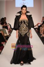 Model showcasing Isla Modas designer collection in Grand Finale at Dubai Fashion Week on April 11th 2008 (2).JPG