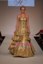 Model showcasing Isla Modas designer collection in Grand Finale at Dubai Fashion Week on April 11th 2008 (24).JPG