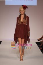 Model showcasing Neeta Lullas designer collection at Dubai Fashion Week on April 11th 2008 (16).JPG