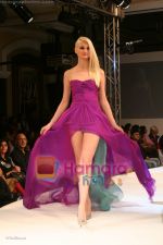 Model walks on the ramp for Neeta Lullas fashion show presented by Gitanjali in ITC Parel on April 12th 2008 (35).jpg