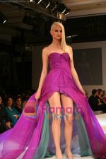 Model walks on the ramp for Neeta Lullas fashion show presented by Gitanjali in ITC Parel on April 12th 2008 (36).jpg