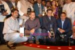 Aamir Khan, Sunil Gavaskar at CNN IBN Real Heroes Awards in Hilton Towers on April 14th 2008 (5).jpg