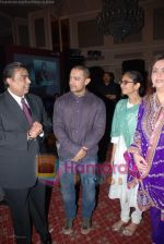 Neeta Ambani, Kiran Rao, Mukesh Ambani,Aamir Khan at CNN IBN Real Heroes Awards in Hilton Towers on April 14th 2008 (7).jpg