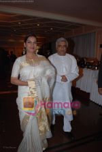 Shabana Azmi, Javed Akhtar at CNN IBN Real Heroes Awards in Hilton Towers on April 14th 2008 (4).jpg