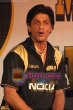 Shahrukh Khan at music launch of Nokia 2 Hot 2 Cool for Kolkata Knight Riders in Taj Land;s End on April 16th 2008 (32).jpg