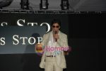 Shahrukh Khan ties up with Shopper Stop for their new campaign - _Start Something new_ in ITC Grand Maratha on April 23rd 2008 (2).jpg