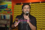 Najam Sheraz from Pakistan launches his album in Infinity on April 26th 2008 (2).JPG