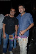 Sanjay Gadhvi and Kunal Kohli at Shefali Shah_s bash in   Vie Lounge on May 7th 2008(64).JPG
