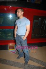 Aamir Khan launches PVR_s new multiplex in Goregaon in  Oberoi Mall, Goregaon on May 15th 2008(26).JPG