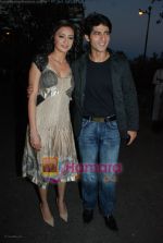 Hiten & Gauri Tejwani at Star Pariwar Awards on May 17th 2008(3).jpg
