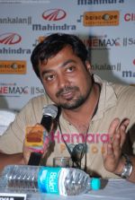 Anurag Kashyap at Sankalan writer_s workshop  in Cinemax on May 19th 2008(3).JPG