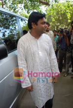 A R Rahman at the Music Launch of Jaane Tu Ya Jaane Na in Shammi Kapoor_s residence on May 20th 2008(2).JPG