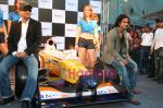 Kunal Khemu promotes Pepe Jeans at F1 event in Phoenix Mills on May 24th 2008 (6).JPG