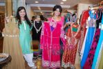 Mandira Bedi with Nisha Merchant at Nisha Merchant_s store in Bandra on May 24th 2008 (3).JPG