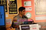 Manish Malhotra at the IIFA press meet in Fun Cinemas on May 27th 2008(4).JPG