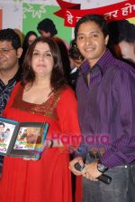 Farah Khan, Shreyas Talpade at the Music Launch of Marathi film Sanai Chaughade in Cinemax on June 5th 2008(2).JPG
