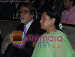 Amitabh Bachchan, Jaya Bachchan in SARKAR RAJ gets green carpet premiere at IIFA in Bangkok on June 06 2008 (15).jpg
