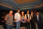 Amitabh Bachchan, Aishwarya Rai Bachchan, Abhishek Bachchan, Akshay Kumar at The Unforgettable Tour Press Meet at IIFA (8).jpg