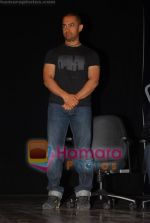 Aamir Khan at Grand Finale of the 10th Osian_s Cinefan Film Festival in Mumbai, NCPA on June 14th 2008 (15).JPG
