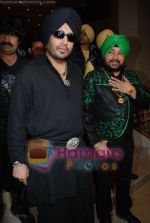 Mika Singh, Daler Mehndi at the music launch of Singh is King in Enigma on June 26th 2008(9).JPG
