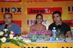 Aamir Khan,Imran Khan and Genelia D�Souza at Jaane Tu Ya Jaane Na team at Inox on July 4th 2008(32).JPG