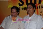 Jagjit Singh and  Anup Jalota at Sona Devotinal music awards press meet in  Taj on July 2nd 2008(10).JPG