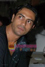 Arjun Rampal at Olive Launch on July 7th 2008(5).JPG