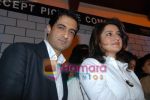 Sanjay Suri, Tisca Chopra at the press meet of an upcoming movie Firaaq in Joss, Mumbai on July 8th 2008(2).JPG