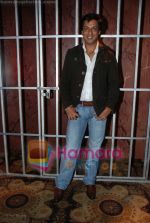 Madhur Bhandarkar at the unveiling of first look of Jail in Taj Land_s End on July 9th 2008(2).JPG