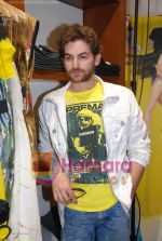 Neil Nitin Mukesh at the launch of Pure connections store of Payal Kothari and Nirav Shah in Pedder Road on 15th July 2008(10).JPG