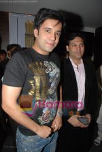 Aamir Ali at the launch of Cest La Vie in  Bandra on 18th July 2008(2).jpg