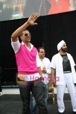 Akshay Kumar promotes SINGH IS KINNG in Toronto,Canada on July 18th 2008 (6).JPG