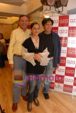 Sabina & Anil Chopra with Kailash Surendranath at AZA introduces Rocky S Couture Line in AZA flagship store, Altamount Road on 25th July 2008.jpg