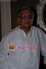 Gulzar at Selective poems book launch by Gulzar in ITC Grand Maratha on July 26th 2008(15).JPG