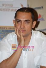 Aamir Khan at film Amu press meet in Landmark on August 9th 2008 (5).JPG