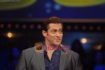 Salman Khan at 10 Ka Dum in Sony TV on 13th August 2008 (2).JPG