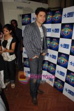 Shiney Ahuja on the sets of Amul Star Voice of India in Film City on August 25th 2008 (5).JPG