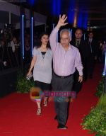 ramesh sippy with kiron juneja at Rock On Premiere in IMAX Wadala on 28th August 2008.JPG