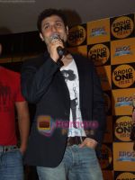 Shiney Ahuja at Radio One 94.3 FM  Event in Oberoi Mall on 30th August 2008 (14).JPG