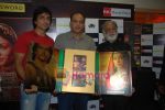 Sonu Sood, Ashutosh Gowariker, Haider Ali at Jodhaa Akbar DVD launch in Crossword, Juhu on 2nd September 2008 (2).JPG