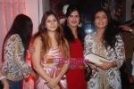 Tanisha Mukherjee, Anna Singh, Kajol at Anna Singh_s Store Launch on 5th September 2008 (3).JPG