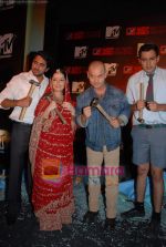 Cyrus Sahukar, Ayushmann Khurana and Shambhavi Sharma at the MTV Fully Faltoo Film Festival in Mumbai on 9th September 2008 (15).JPG