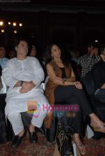 Farooq Shaikh, Shobha De at Indian Idol Press Meet on 11th September 2008 (3).JPG