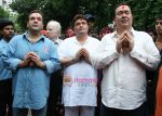  Rajiv Kapoor, Rishi Kapoor, Randhir Kapoor at the Ganpati Celebrationt in RK studios, Chembur on 14th September 2008  (6).jpg