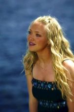 Amanda Seyfried in a still from the movie Mamma Mia (4).jpg