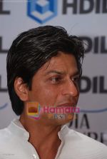 Shahrukh Khan at HDIL Couture week bash in Grand Haytt on 17th September 2008 (44).JPG