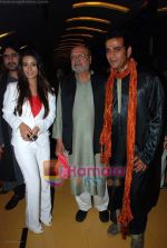 Amrita rao, shyam benegal and ravi Kishan at the premiere of Welcome to Sajjanpur in Cinemax on 18th September 2008.JPG